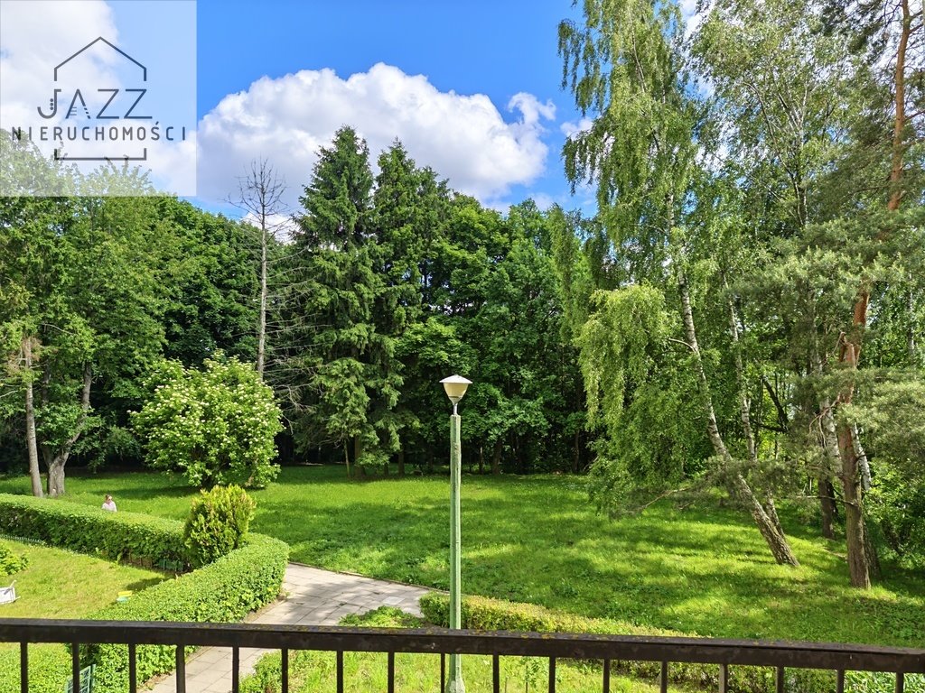 Na sprzedaż 33m² z balkonem i piwnicą w Gdyni Karwiny Gdynia, Karwiny, Juliana Tuwima  33m2 Foto 1