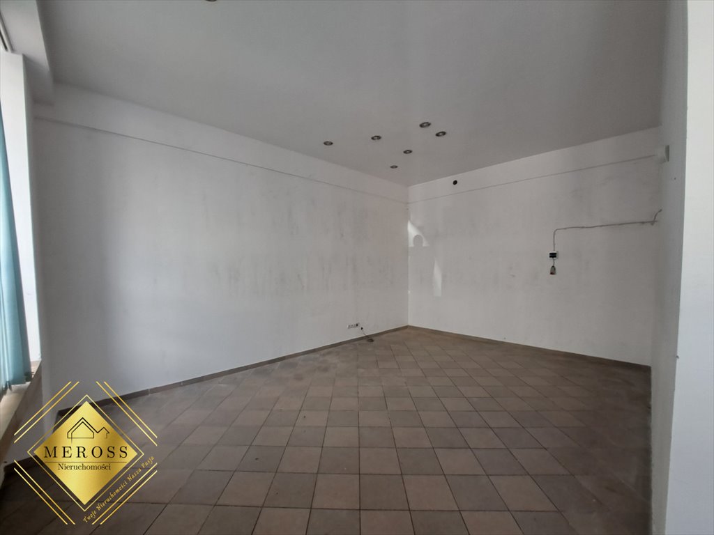Polecam lokal 25 m² w centrum Częstochowy, parking i ochrona Częstochowa  25m2 Foto 1
