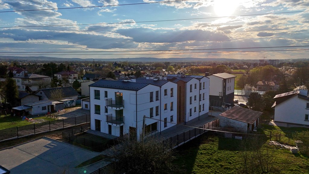 Mieszkanie trzypokojowe na sprzedaż Rzeszów, al. gen. Władysława Sikorskiego  64m2 Foto 1