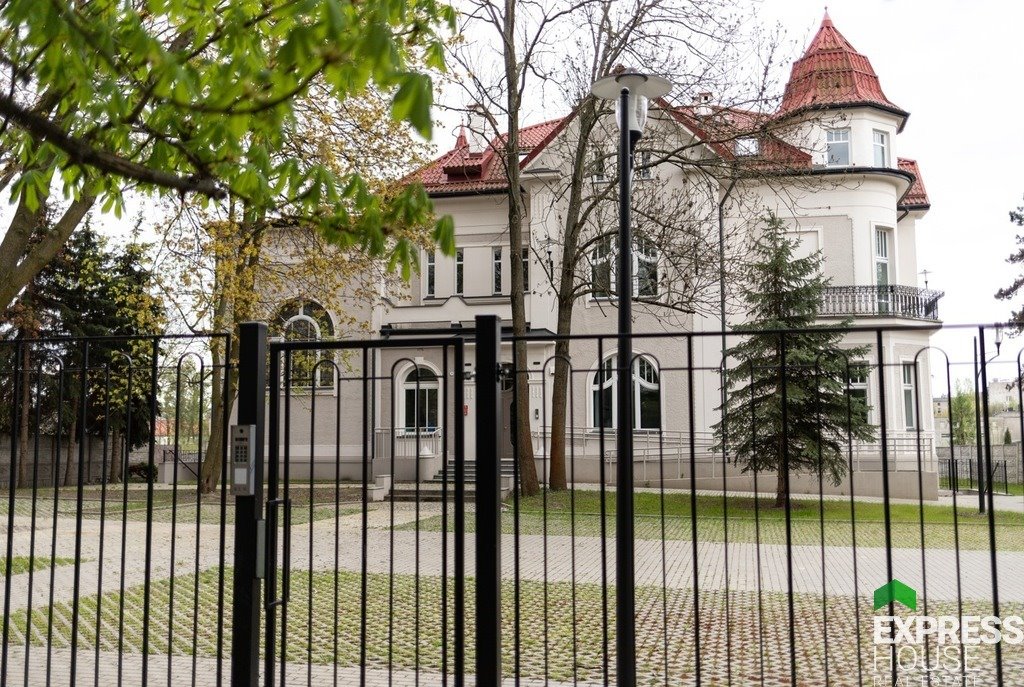 Lokal użytkowy na wynajem Łódź, Bałuty  100m2 Foto 1