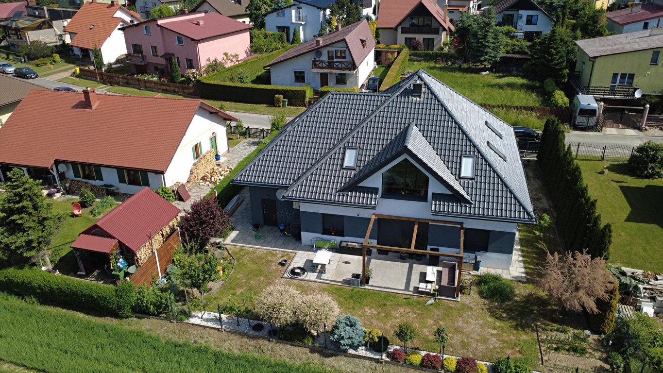 Nowoczesny dom 288m2 z inteligentnym systemem i wysokim standardem Jaworzyna Śląska  288m2 Foto 1