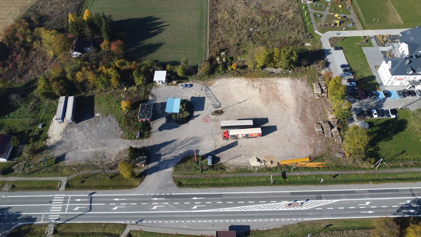 Lokal użytkowy na sprzedaż Strzeżów Drugi  7 501m2 Foto 1