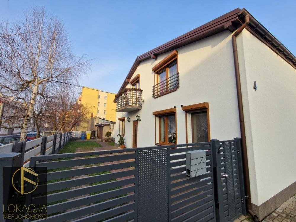 Komfortowy dom 120 m² z garażem, ogrzewaniem podłogowym i fotowoltaiką Warta  120m2 Foto 1