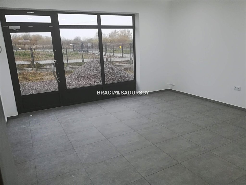 Magazyn na wynajem Targowisko, Targowisko, Kłaj, Dąbrowska  260m2 Foto 3