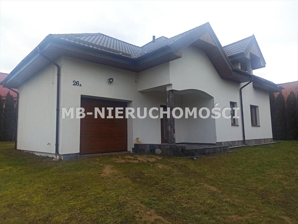 Funkcjonalny dom 250 m2 z garażem i ogrodem w Patrykach Patryki  250m2 Foto 1