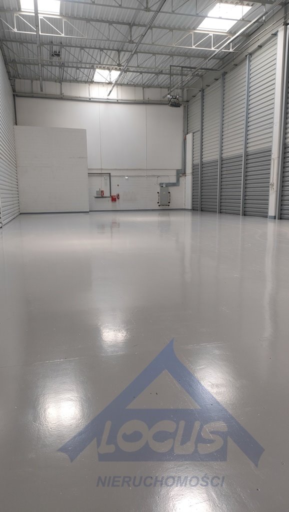 Zapraszam do wynajmu nowoczesnego magazynu 658 m² z biurami w Warszawie Warszawa, Włochy  659m2 Foto 1