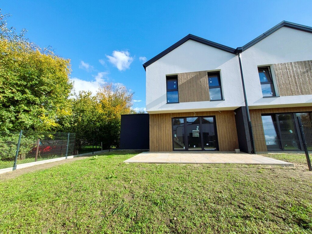 Dom z ogrodem w Ksawerowie (107,5 m², 3 pokoje) z garażem Ksawerów  108m2 Foto 1
