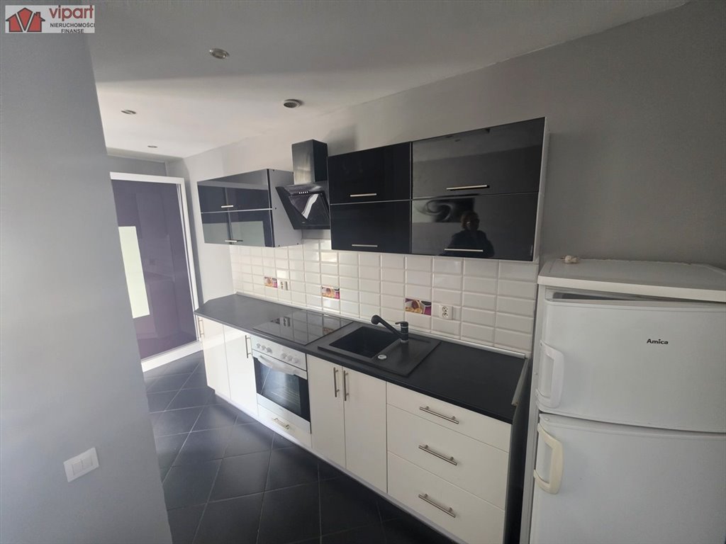 Na wynajem przestronne 2-pokojowe mieszkanie 37 m² w Świętochłowicach Świętochłowice, Centrum, Polaka  37m2 Foto 1