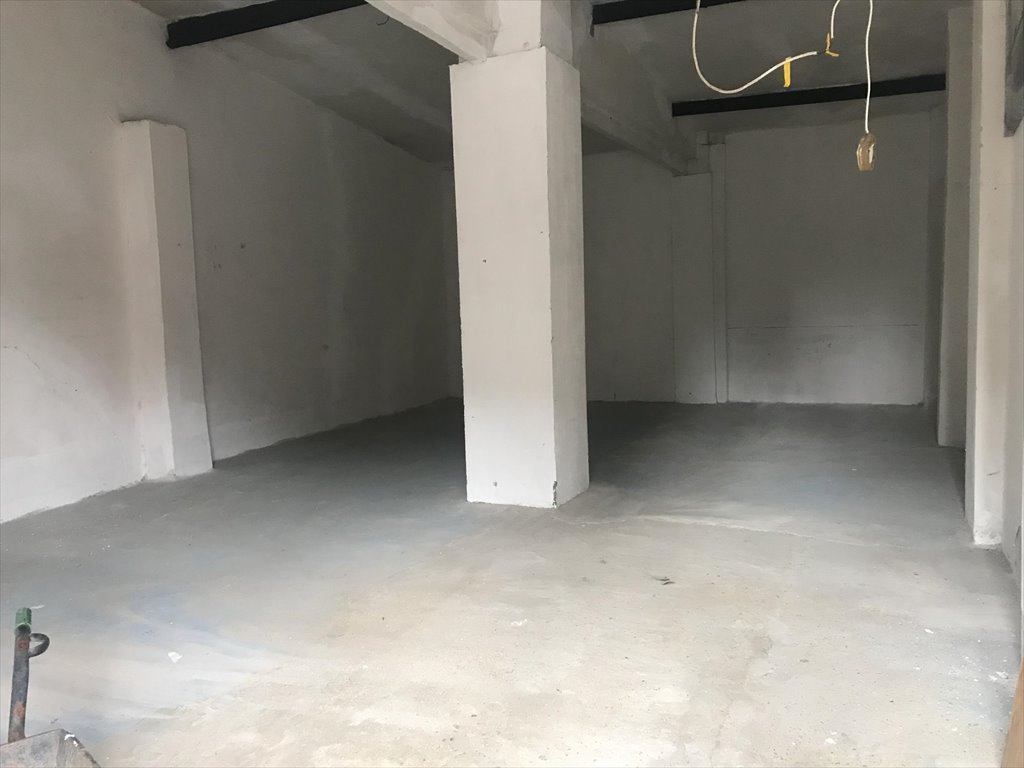 Magazyn 75 m² z szeroką bramą na zamkniętej posesji Warszawa, Wawer, Zbytki  75m2 Foto 1