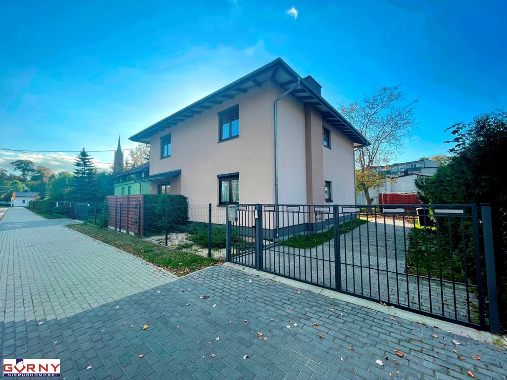 Dom na sprzedaż Sulejów  155m2 Foto 1