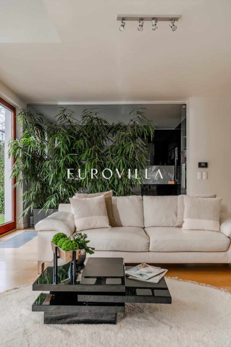Polecam przestronny dom 287 m² z kominkiem i tarasem Warszawa, Wilanów Zawady  287m2 Foto 1