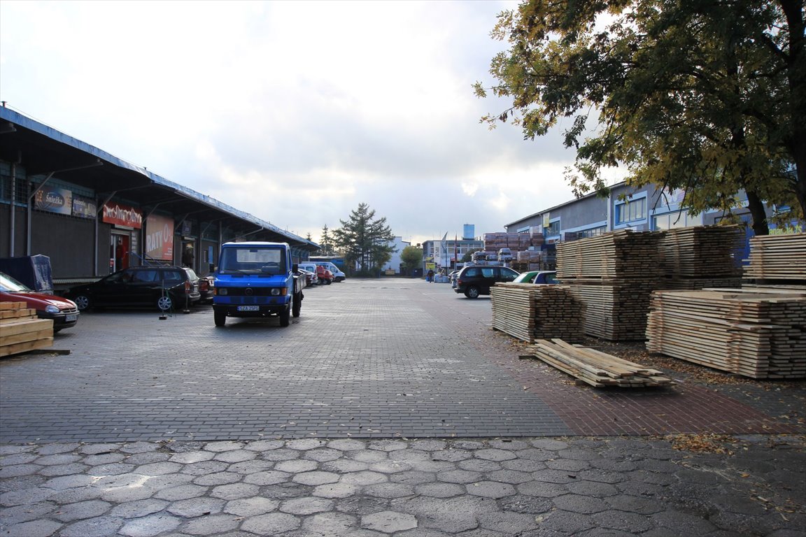 Magazyn 85 m² z bramą i parkingiem – Zawiercie Zawiercie, Zawiercie, Daszyńskiego 55  85m2 Foto 1