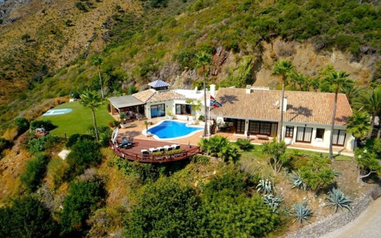 Unikalna rezydencja z prywatnym basenem i panoramicznym widokiem Hiszpania, Marbella, Benahavis  327m2 Foto 1
