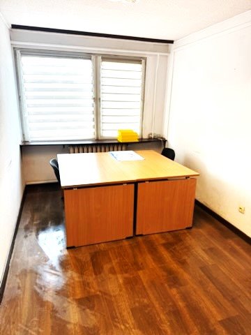 Biuro 12,5 m² z miejscem postojowym, internetem i monitoring. Gdynia, Śródmieście, Gołębia 1  13m2 Foto 1