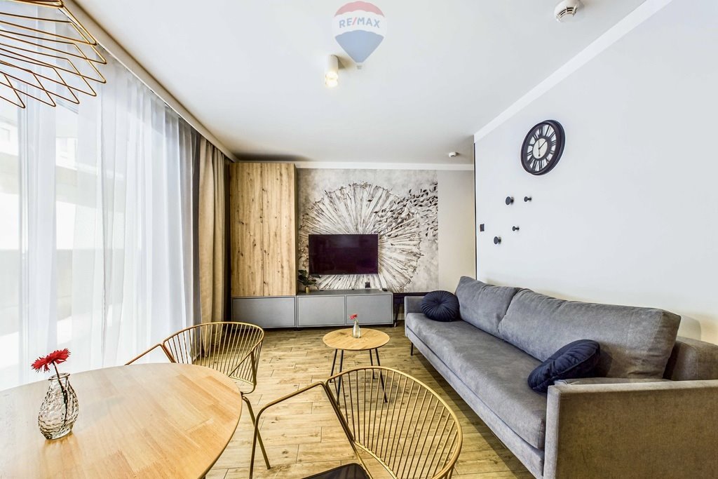 Dwupokojowe mieszkanie z garażem, blisko centrum i stoków Świeradów-Zdrój, Źródlana  37m2 Foto 1