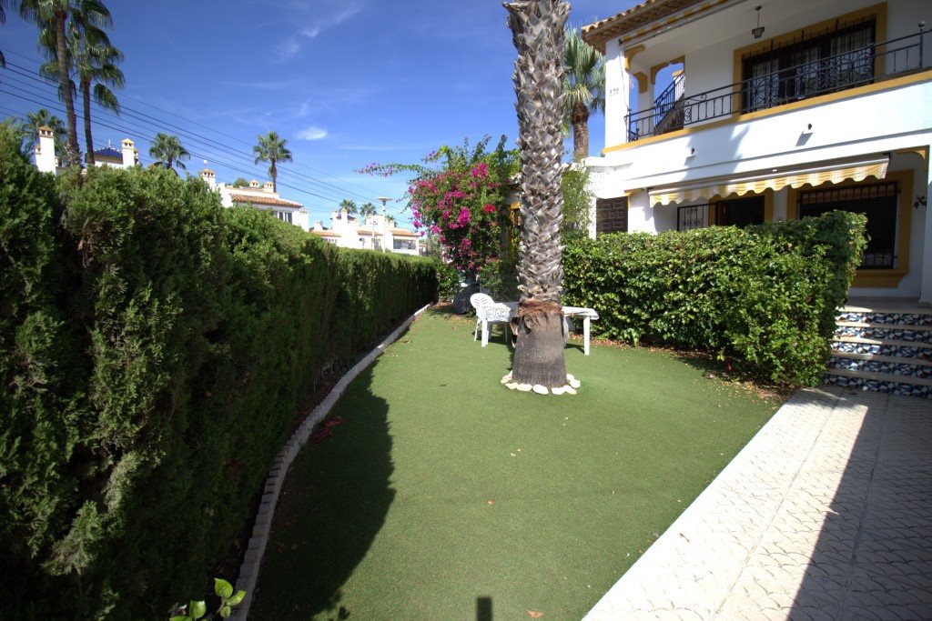 Mieszkanie trzypokojowe na sprzedaż Hiszpania, Villamartín Golf, Villamartín Golf  70m2 Foto 1