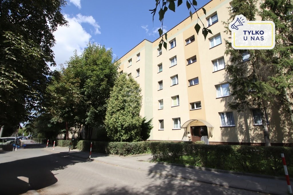 Mieszkanie trzypokojowe na wynajem Bytom, gen. Władysława Sikorskiego  63m2 Foto 1