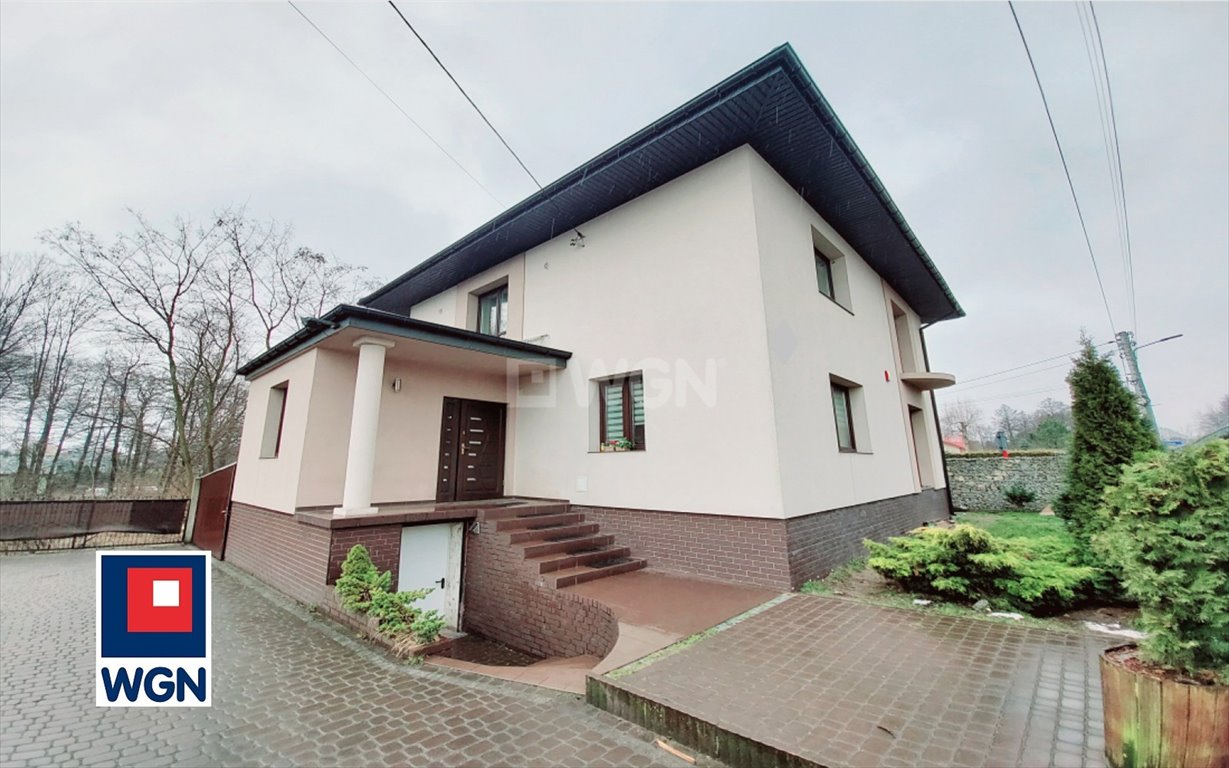 Zapraszam do obejrzenia domu 200 m² z nowoczesnym wykończeniem i ogrodem Myszków, Główna  200m2 Foto 1