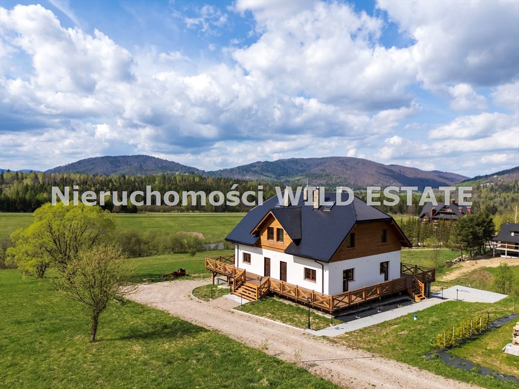 Nowoczesny dom z 5 apartamentami i widokiem na góry Cisna, Smerek  236m2 Foto 1