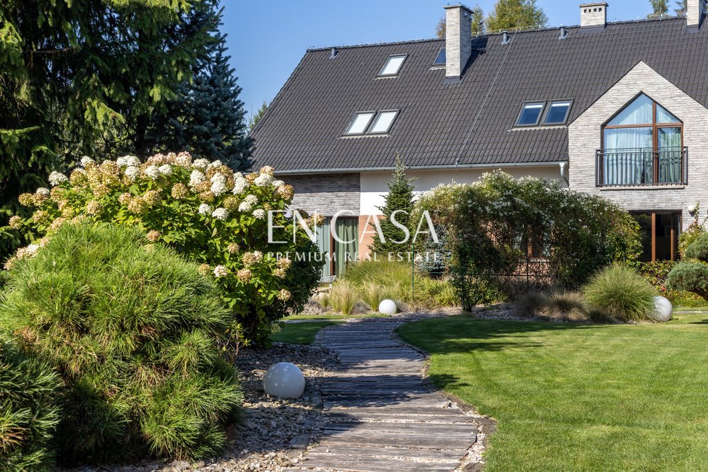Urokliwa Villa Sielanka nad Mamrami – dochodowy obiekt z basenem Węgorzewo  1 000m2 Foto 1
