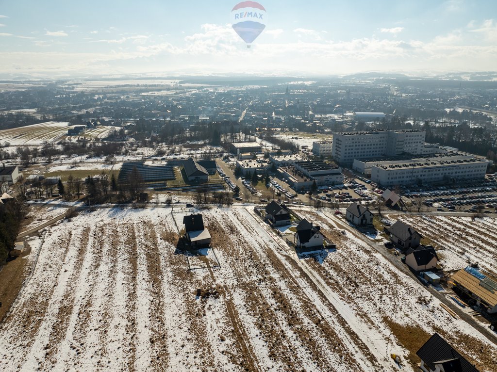 Działka z widokiem na Tatry, 634 m², spokojna okolica Nowy Targ, Szpitalna  634m2 Foto 1