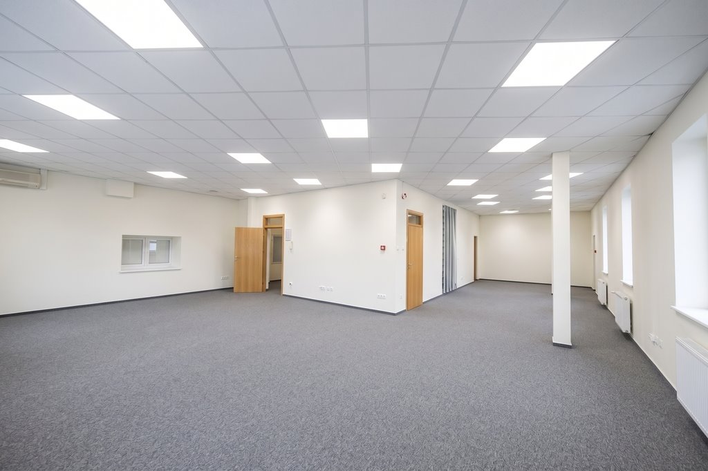 Lokal użytkowy 272 m² w Łodzi Górnej - zapraszam Łódź, Górna, Jana Kilińskiego  272m2 Foto 1