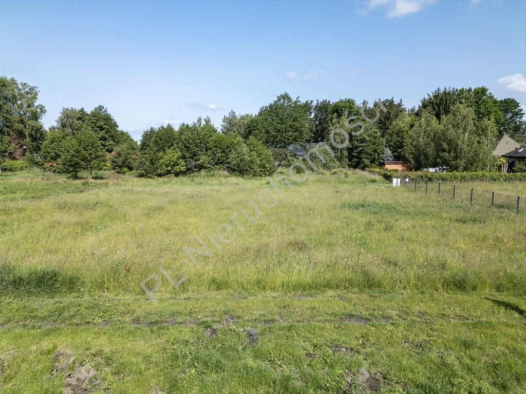 Działka budowlana 2730 m² z mediami, blisko szkoły i sklepów Odrano-Wola  2 730m2 Foto 1