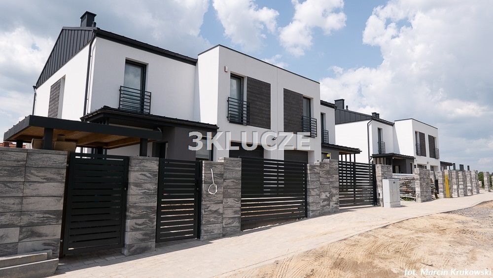 Nowoczesny dom 153 m2 z garażem, ogrzewanie podłogowe Jakubowice Konińskie  153m2 Foto 1