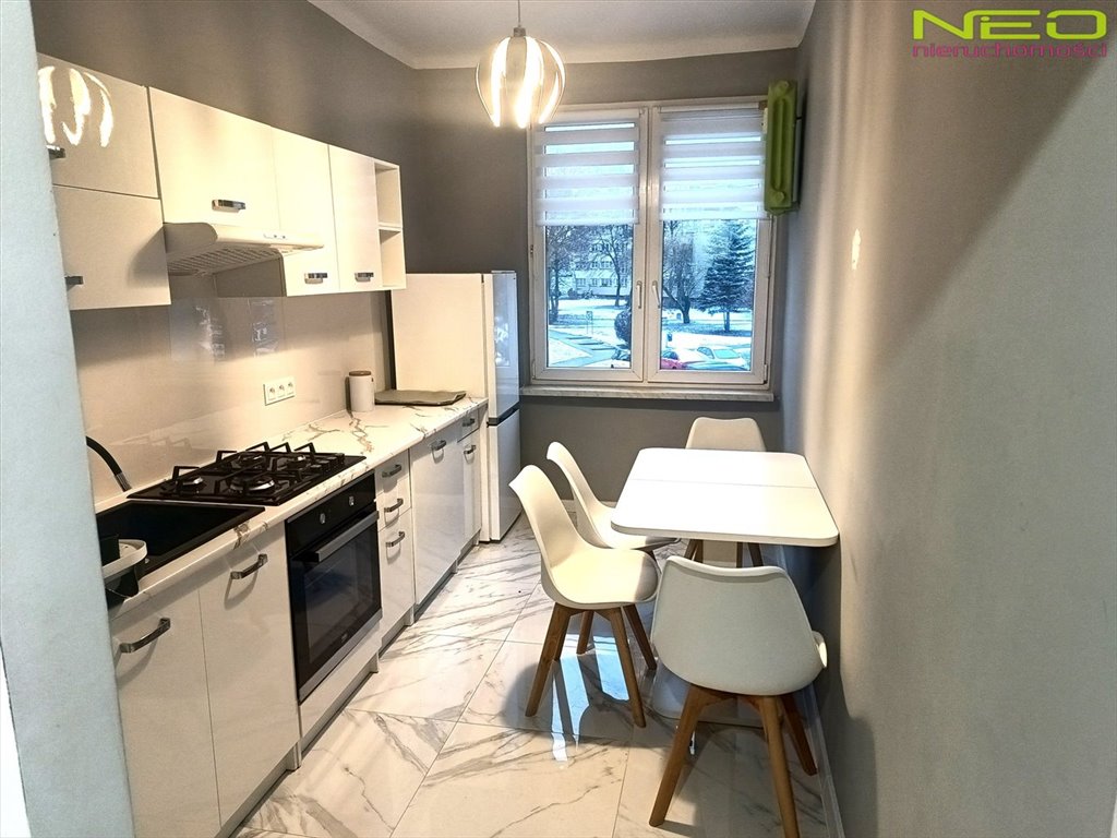 Mieszkanie dwupokojowe na sprzedaż Częstochowa  52m2 Foto 1