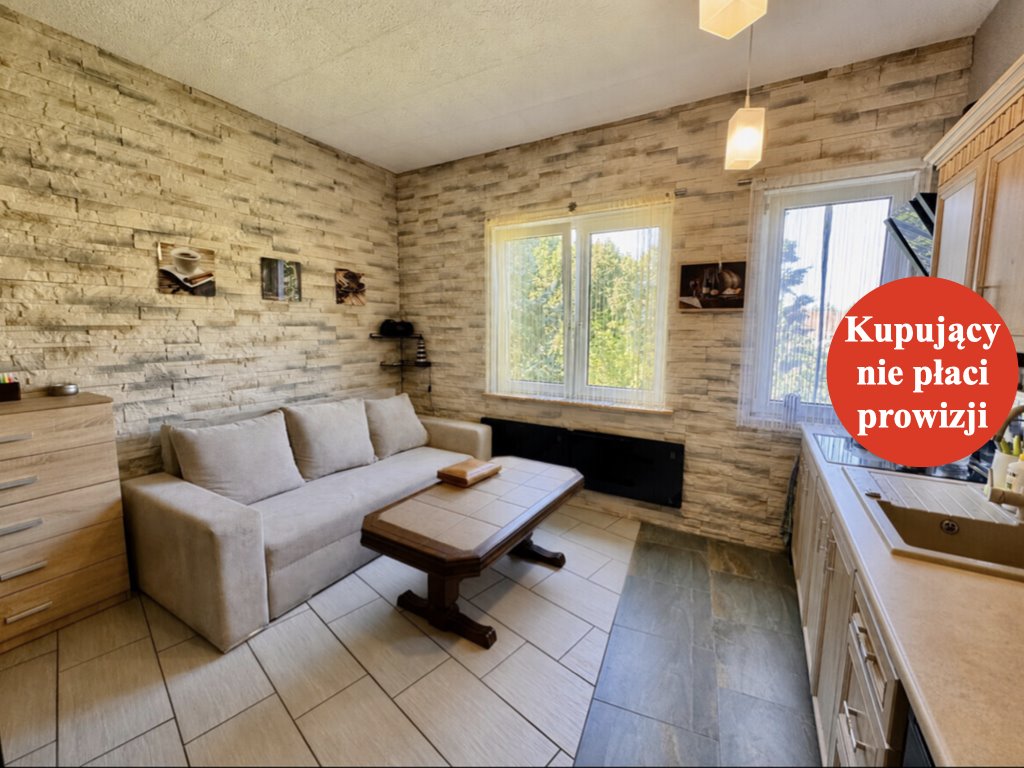 Do sprzedania urokliwa kawalerka na poddaszu z kamienną elewacją Niemcy, Grambow, Meklemburgia-Pomorze Przednie  38m2 Foto 1