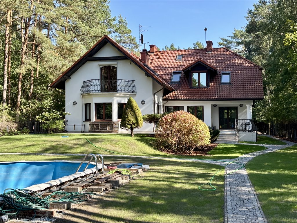 Rezydencja z dużym ogrodem, basenem i sauna w Stare Babice Stare Babice, Białej Góry  358m2 Foto 1