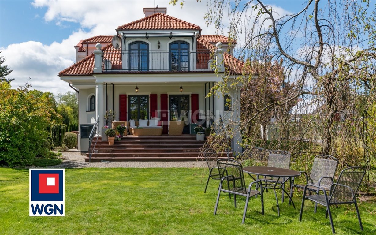 Bajkowy dom 280 m² w Piastowie z dużą działką i nowoczesnym stylem Piastowo, Piastowo, Piastowo  280m2 Foto 1