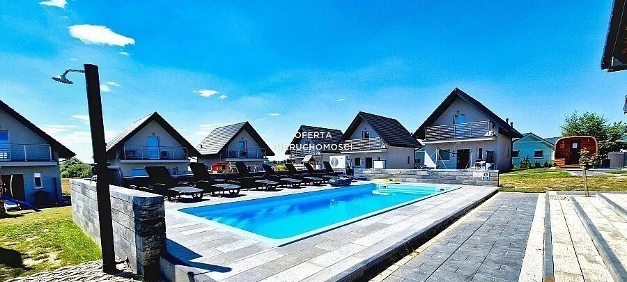 Inwestycja nad Bałtykiem: kompleks domków, apartamentów i wellness Sarbinowo, Powiatowa 7  1 225m2 Foto 1