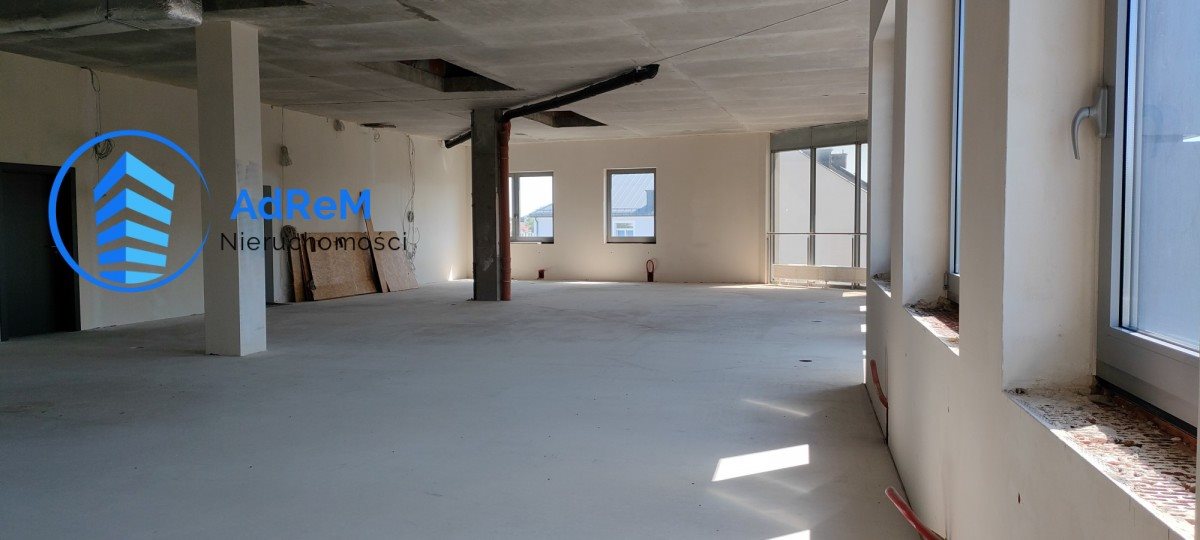 Prestiżowy lokal 207 m² w centrum Piaseczna z dużym potencjałem Piaseczno  207m2 Foto 1
