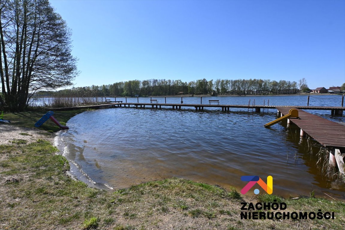 Do sprzedania urokliwy domek 25 m² z własną plażą i tarasem Wojnowo  25m2 Foto 1