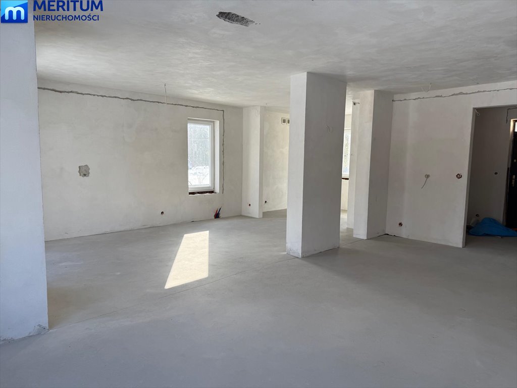 Przestronny dom z dużą działką i garażem w Grodzisku Grodzisk Mazowiecki  278m2 Foto 1