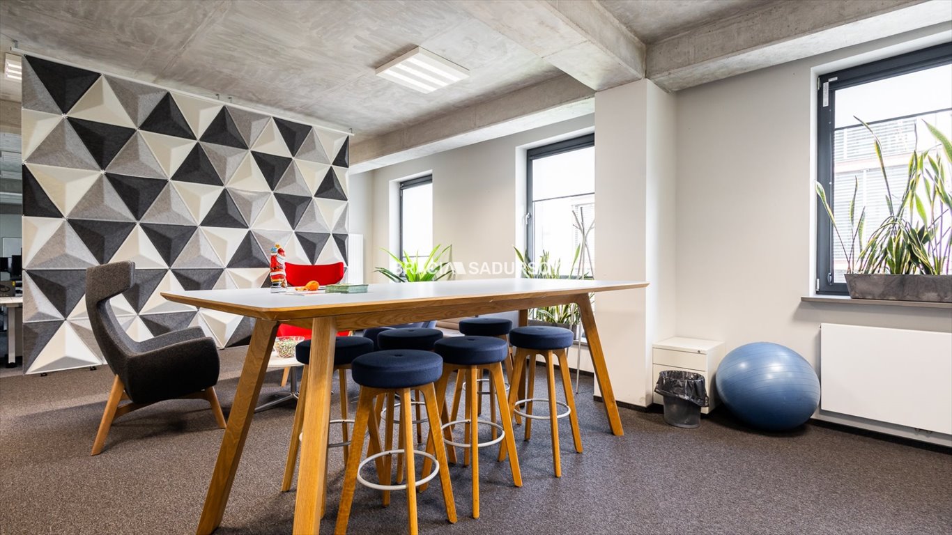 Nowoczesny biurowiec przy Szlaku 736 m² z balkonami polecam Kraków, Stare Miasto, Stare Miasto, Szlak  736m2 Foto 1