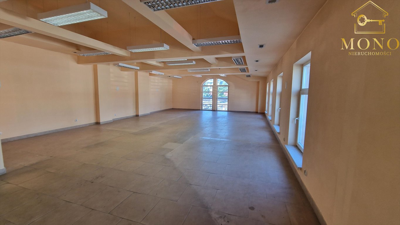 Lokal użytkowy na wynajem Tarnów  100m2 Foto 2