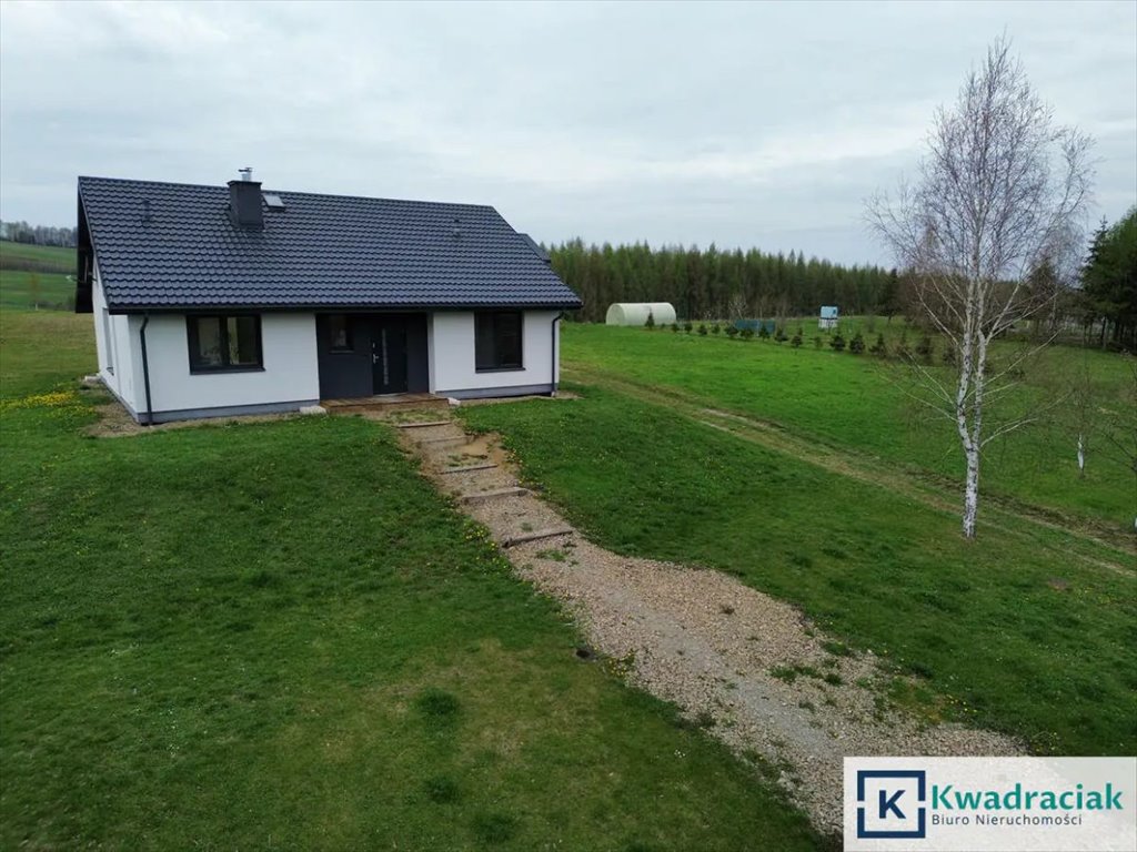 Nowy dom 98m² z dużą działką i garażem w Besko Besko, Górska  98m2 Foto 1