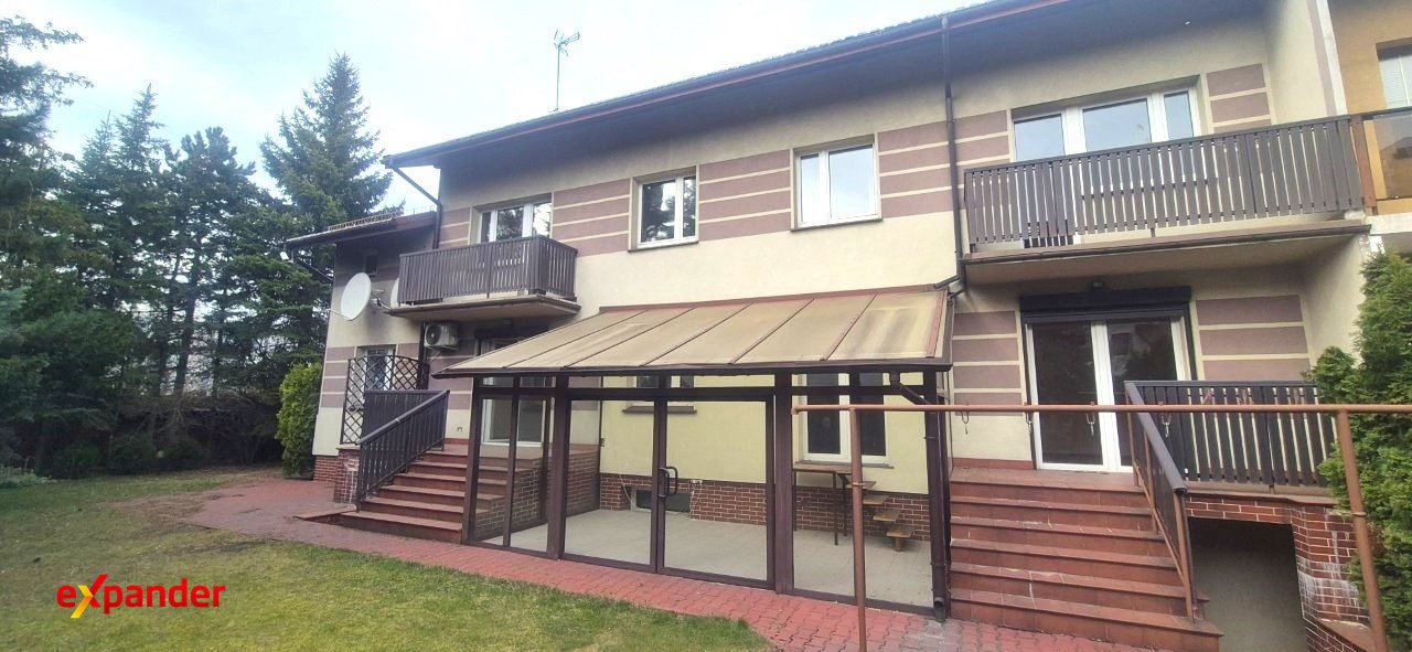 Polecam rozległy 400 m² dom z ogrodem i potencjałem biznesowym Częstochowa, Obrońców Poczty Gdańskiej  400m2 Foto 1