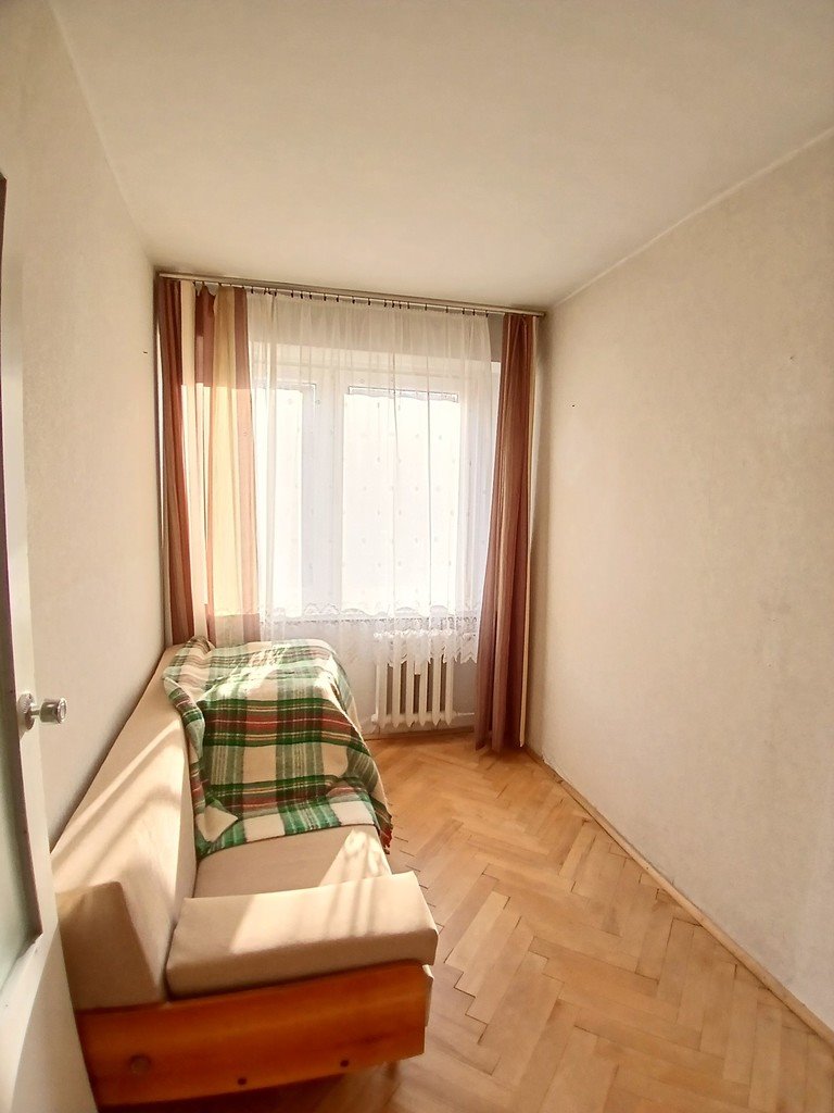 Mieszkanie czteropokojowe  na sprzedaż Tarnobrzeg, Hieronima Dekutowskiego 12  57m2 Foto 2