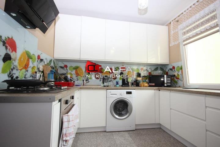 Mieszkanie czteropokojowe  na sprzedaż Świdnica  71m2 Foto 1