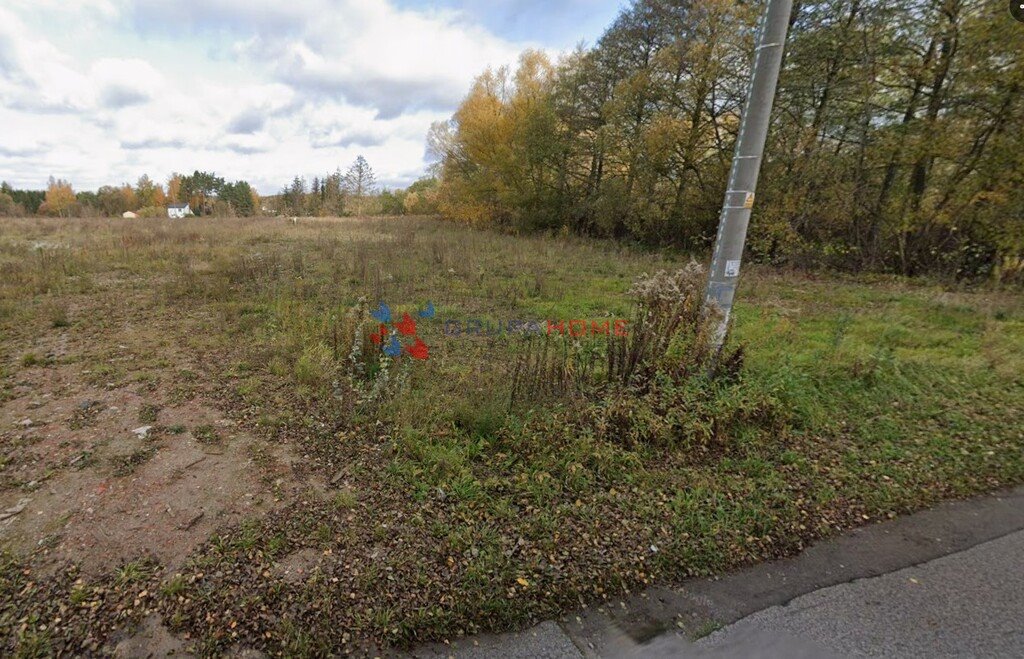 Polecam działkę 1000 m² pod zabudowę wolnostojącą z mediami i asfaltem Prace Małe  1 000m2 Foto 1
