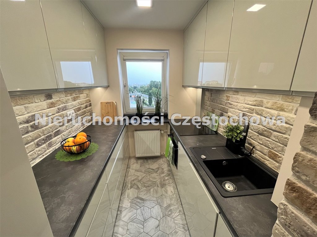 Mieszkanie dwupokojowe na wynajem Częstochowa, Tysiąclecie  39m2 Foto 1