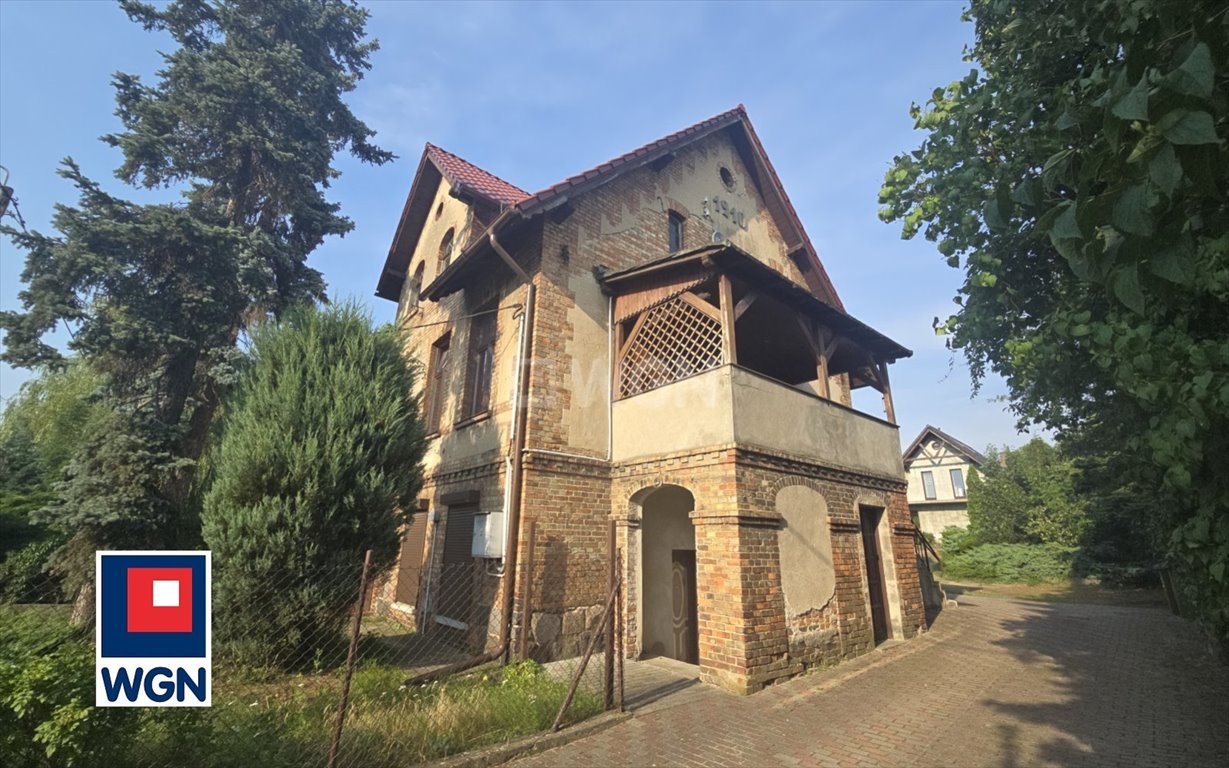 Polecam urokliwy dom z cegły z potencjałem na działalność Brodnica, Kolejowa 30  155m2 Foto 1