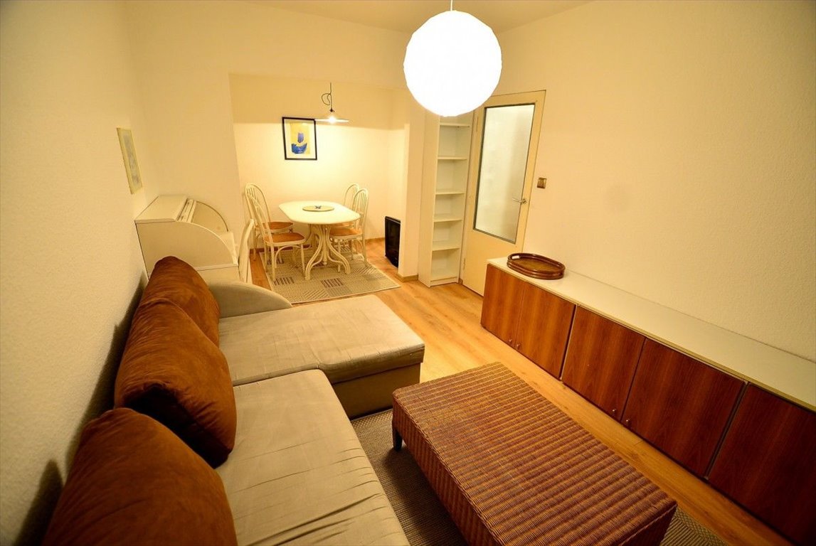 Mieszkanie dwupokojowe na wynajem Skoczów, Osiedlowa  38m2 Foto 1