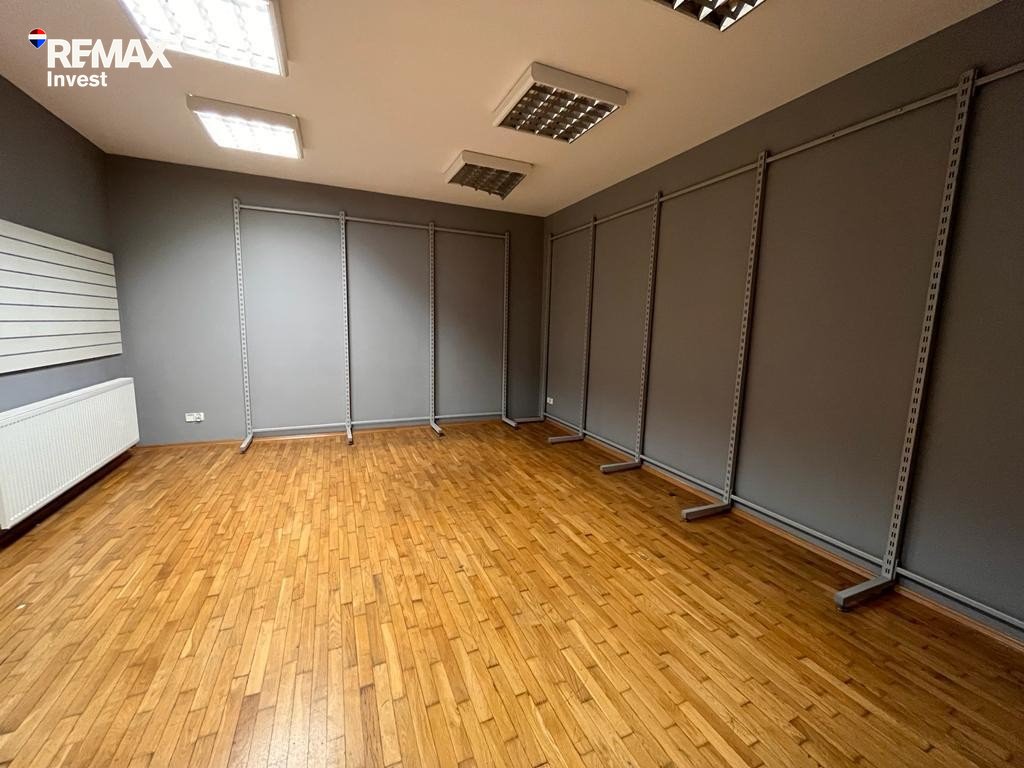 Lokal usługowy 68 m2 w centrum Wisły, duży ruch! Wisła, 1 Maja 21  68m2 Foto 1