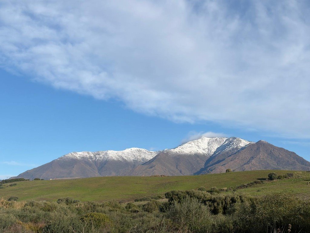 Działka z projektem i już postawioną konstrukcją w Manilva Hiszpania, Manilva  322m2 Foto 1