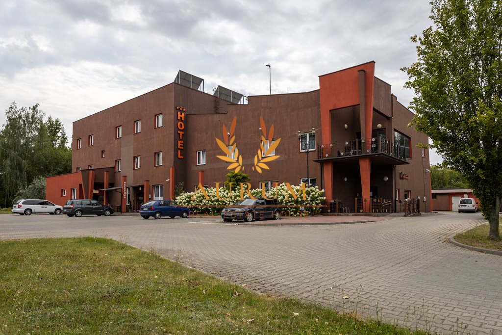 Sprzedam obiekt z hotelem i salą bankietową 2,9 ha w Piotrkowie Piotrków Trybunalski  2 893m2 Foto 1