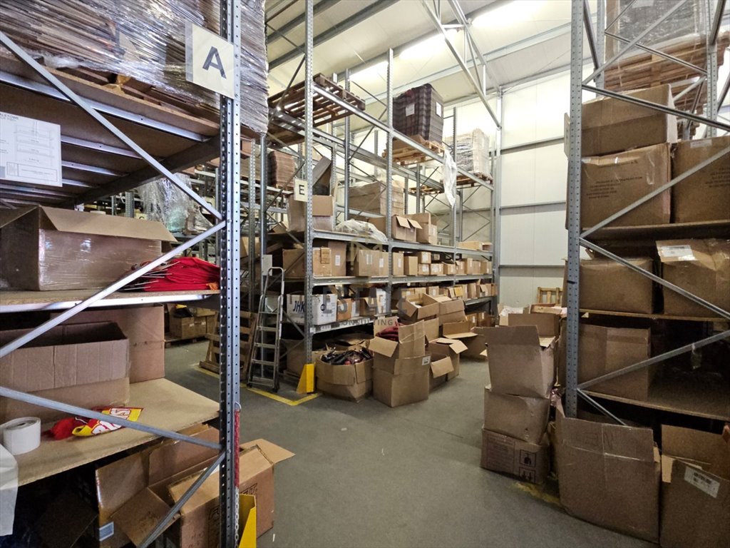 Na wynajem przestronny magazyn 1077 m² z rampą i biurami Białystok, Nowe Miasto  1 077m2 Foto 1